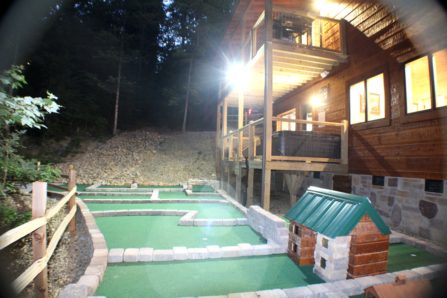 Fun-Filled Sevierville Cabin with a Pool and Mini-Golf for Family Getaways in Tennessee
