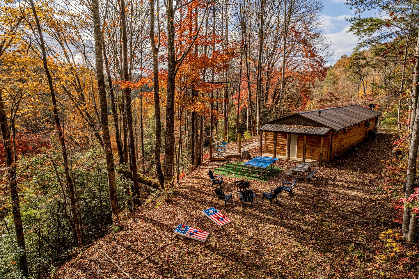 Secluded Mountain Hideaway: Cabin Experience in North Carolina