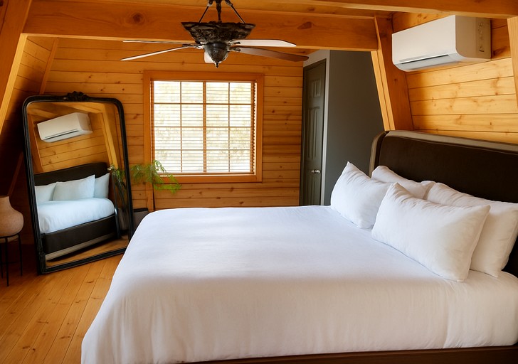 Cabins (United States of America, Show Low, Arizona)