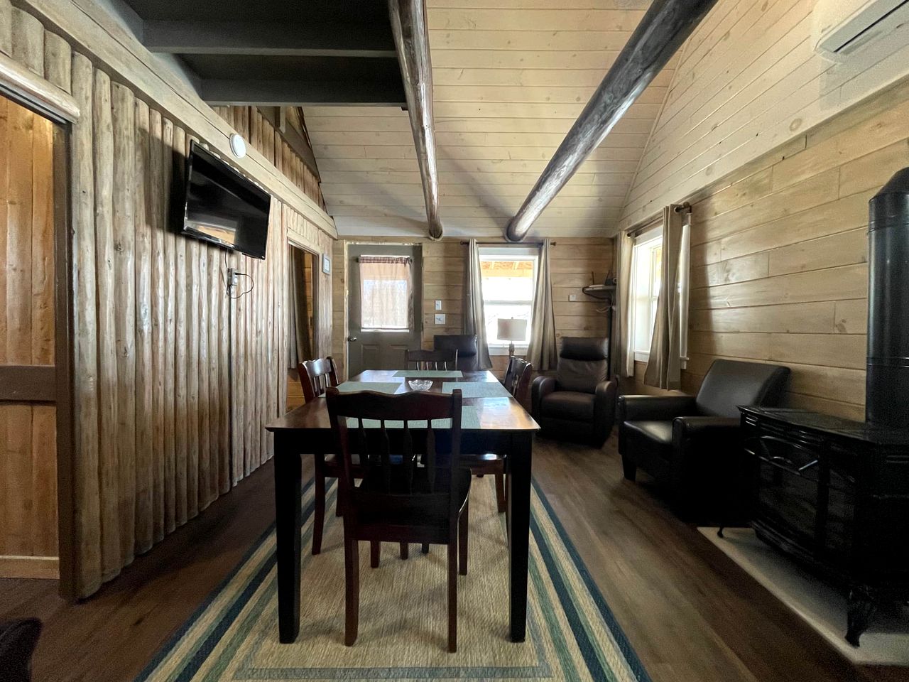 Impressive Cabin with Nice Sights in Portage Lake, Maine