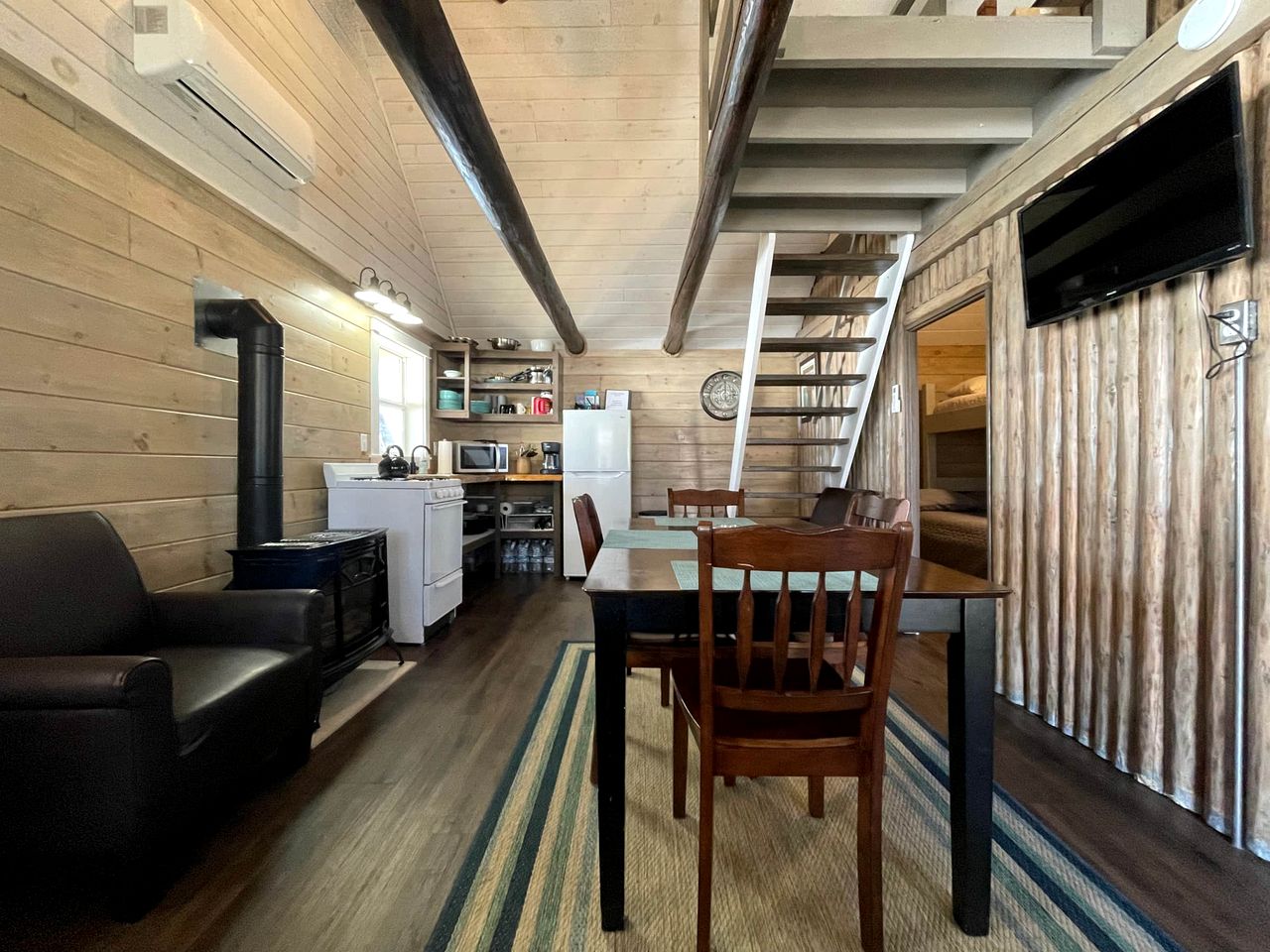 Impressive Cabin with Nice Sights in Portage Lake, Maine