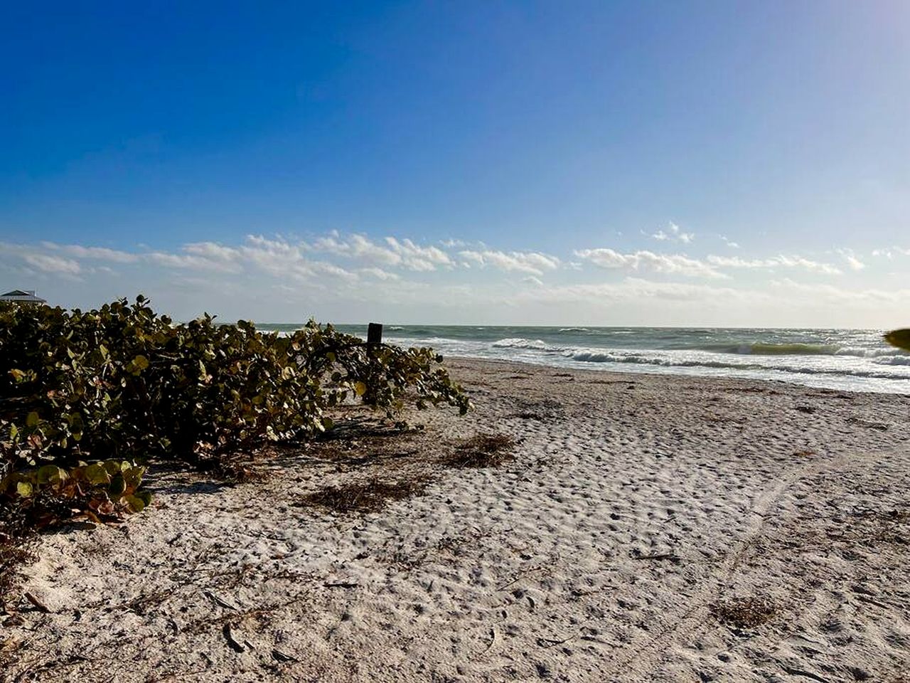 Charming Waterfront Cottage with Private Dock near Little Gasparilla Island, Florida