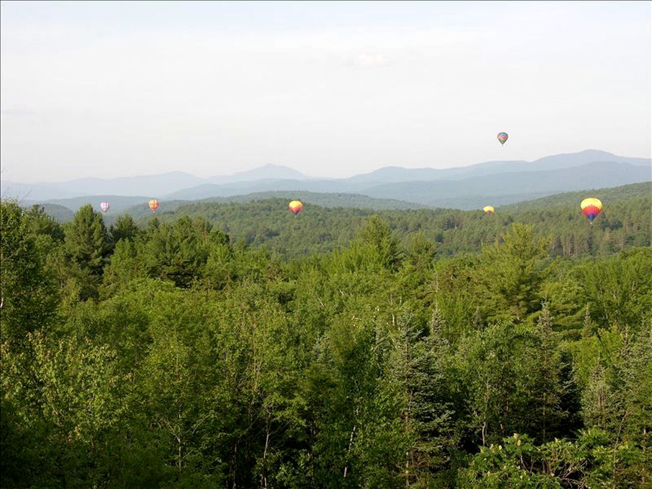 Spacious Family-Friendly Luxury Cabin for Rent with Hot Tub near Stowe, Vermont