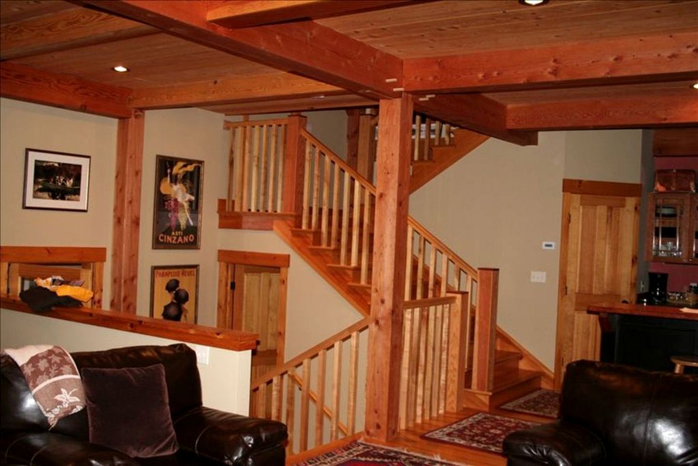 Spacious Family-Friendly Luxury Cabin for Rent with Hot Tub near Stowe, Vermont