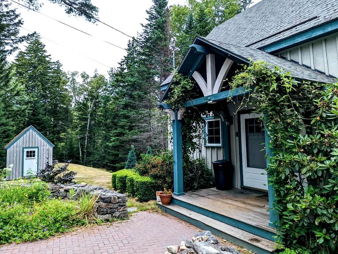 Cottages (United States of America, Sorrento, Maine)