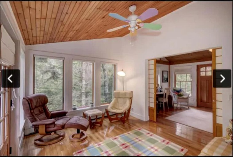 Cottages (United States of America, Sorrento, Maine)