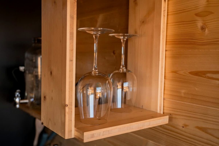 Vacation Rentals (France, --, Auvergne-Rhône-Alpes)