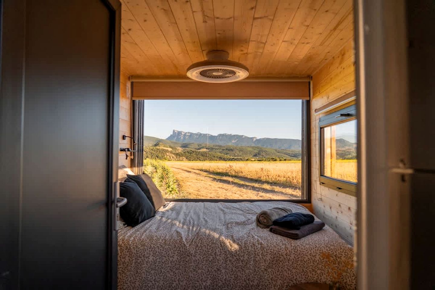 Panoramic Eco Home with Mountain Views near Saoû, Drôme