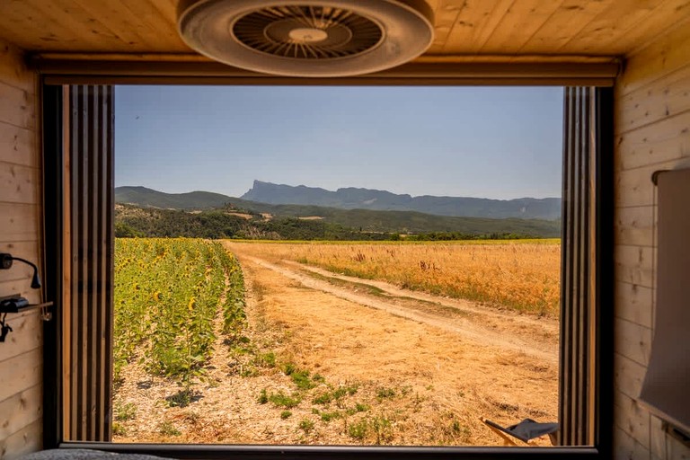 Vacation Rentals (France, --, Auvergne-Rhône-Alpes)