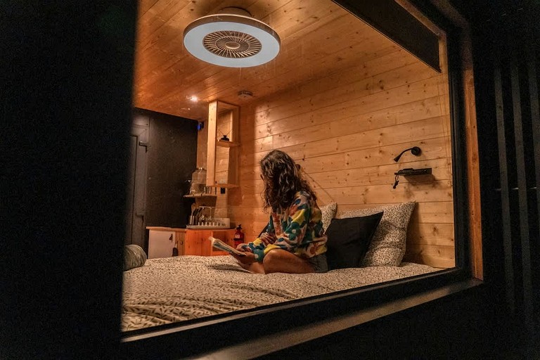 Vacation Rentals (France, --, Auvergne-Rhône-Alpes)