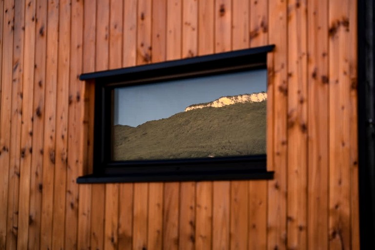 Vacation Rentals (France, --, Auvergne-Rhône-Alpes)