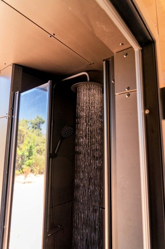 Vacation Rentals (France, --, Auvergne-Rhône-Alpes)