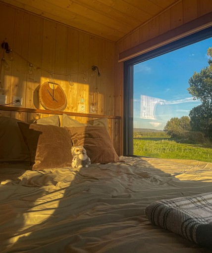 Vacation Rentals (France, Châteauneuf-du-Rhône, Auvergne-Rhône-Alpes)