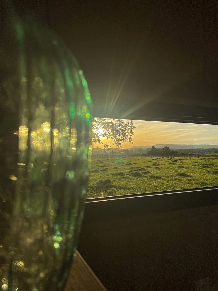 Charming Off-Grid Eco-Retreat with Sunset Views Near Montélimar | Châteauneuf-du-Rhône, France