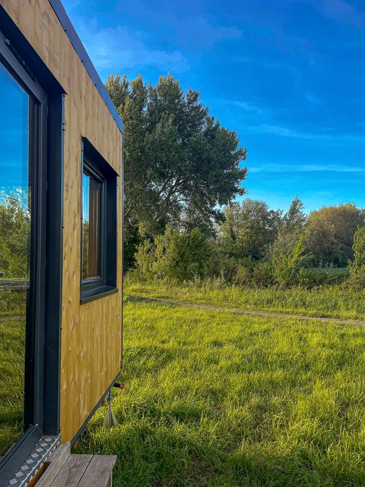 Charming Off-Grid Eco-Retreat with Sunset Views Near Montélimar | Châteauneuf-du-Rhône, France