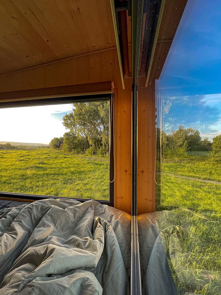 Charming Off-Grid Eco-Retreat with Sunset Views Near Montélimar | Châteauneuf-du-Rhône, France