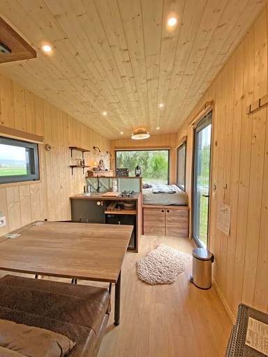 Vacation Rentals (France, Châteauneuf-du-Rhône, Auvergne-Rhône-Alpes)