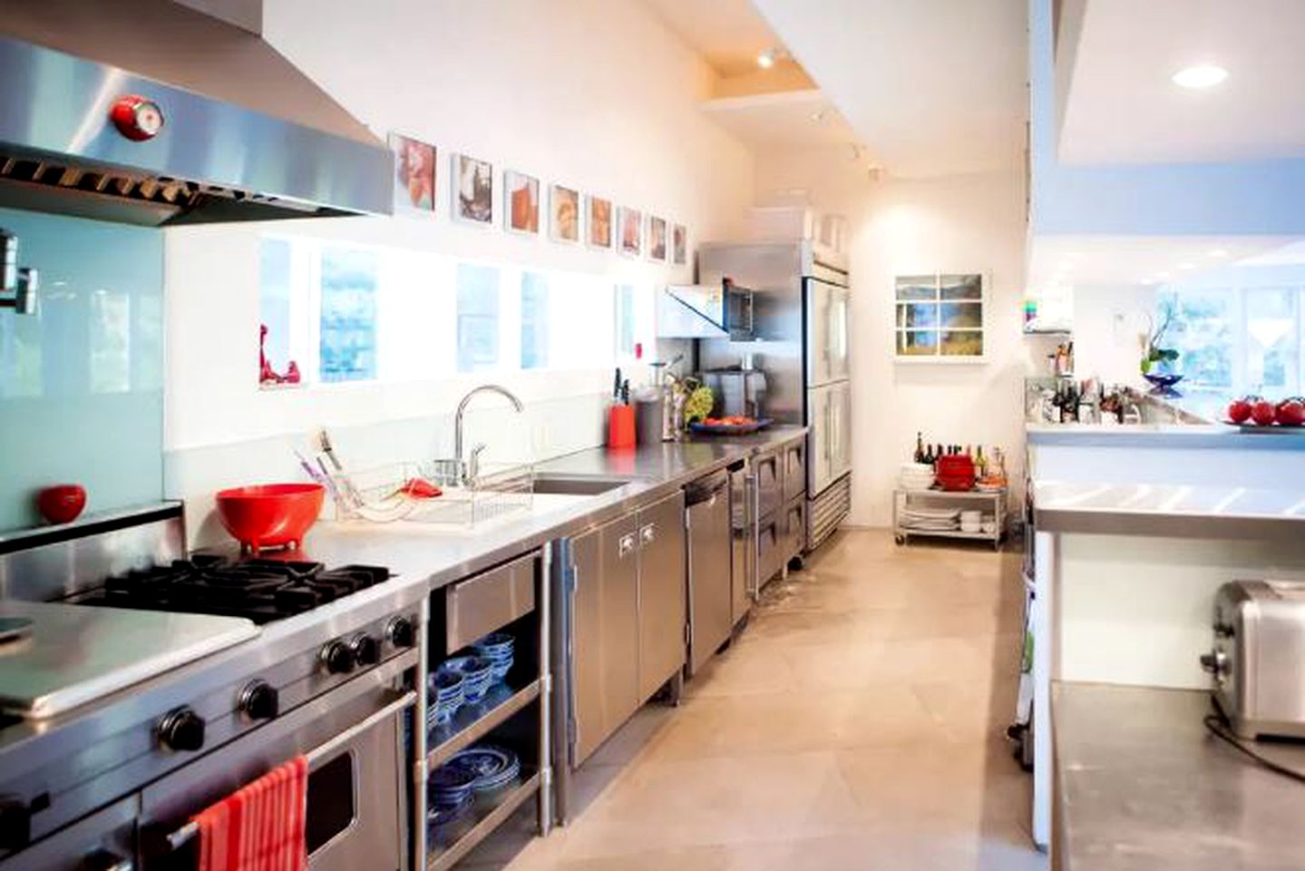 Fabulous Retreat with an Indoor Pool and Sauna for a Luxury Getaway in Champaign, Illinois