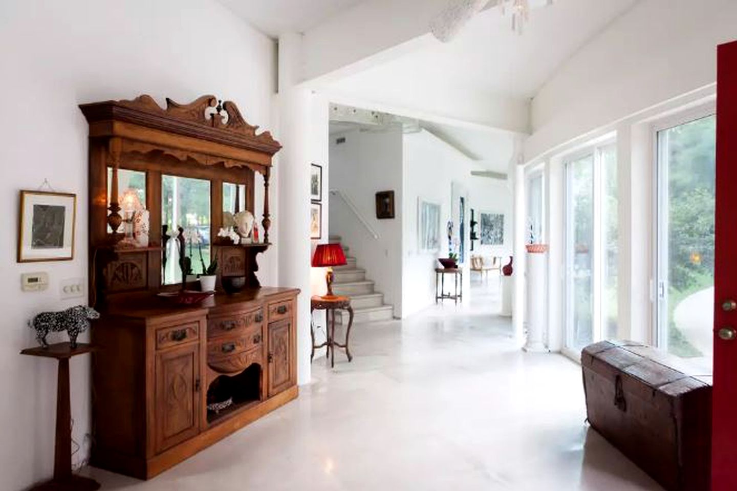 Fabulous Retreat with an Indoor Pool and Sauna for a Luxury Getaway in Champaign, Illinois