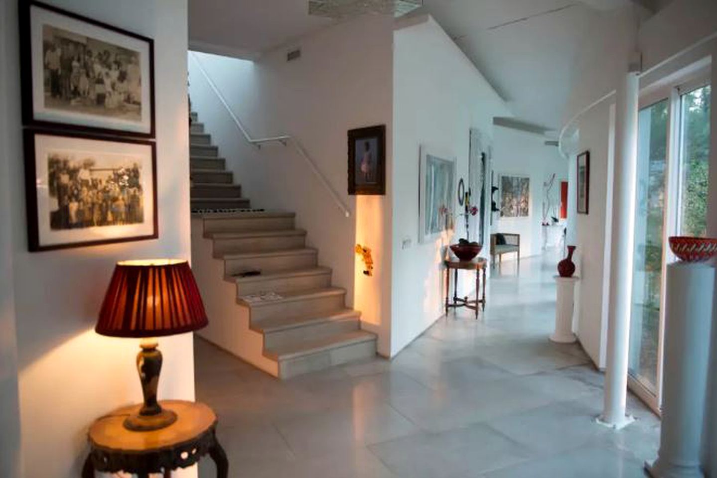 Fabulous Retreat with an Indoor Pool and Sauna for a Luxury Getaway in Champaign, Illinois