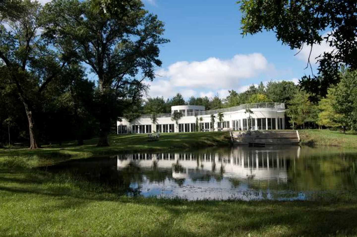 Fabulous Retreat with an Indoor Pool and Sauna for a Luxury Getaway in Champaign, Illinois