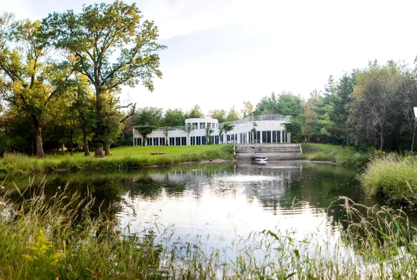 Fabulous Retreat with an Indoor Pool and Sauna for a Luxury Getaway in Champaign, Illinois