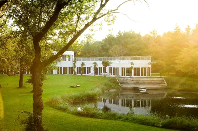 Prairie glass house, Villas, Champaign, United States of America ...