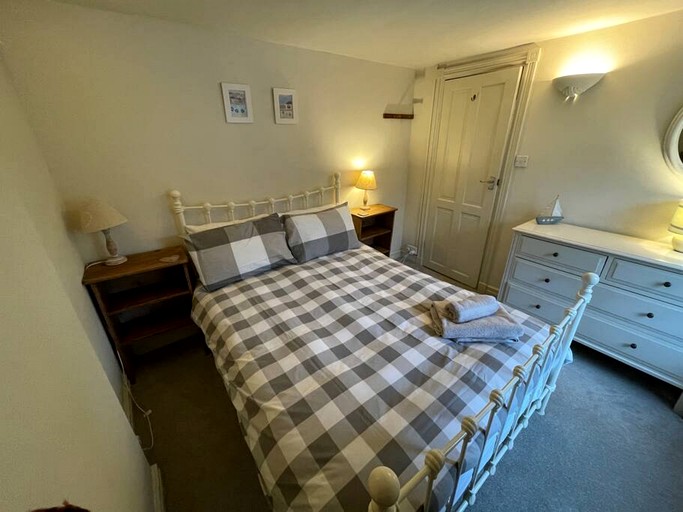 Cottages (United Kingdom, Camelford, England)