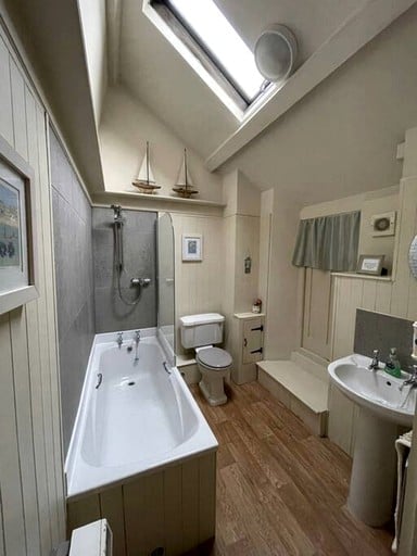Cottages (United Kingdom, Camelford, England)