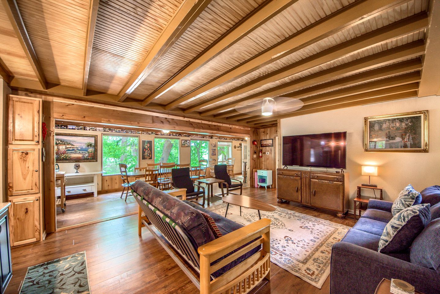 Stunning Riverfront Cottage with Amazing Outdoor Area Perfect for Water Activities in New Braunfels, Texas