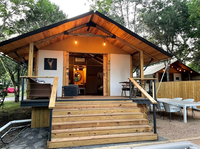 Vacation Rentals (United States of America, --, --)