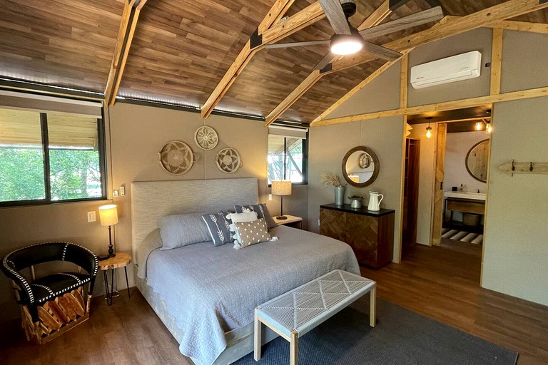 Vacation Rentals (United States of America, --, --)