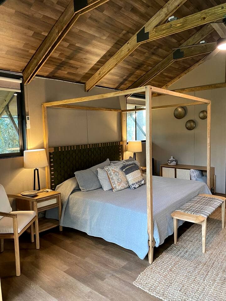 Beautiful Lakefront Glamping Cabin with Fire Pit and Lake Views near Austin, Texas