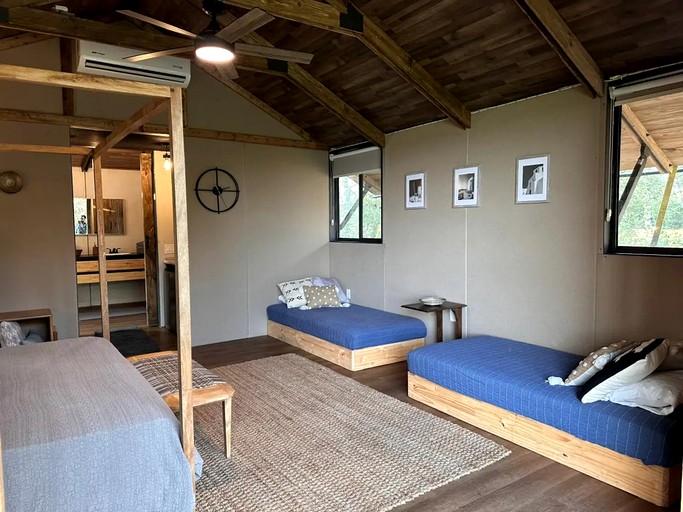 Vacation Rentals (United States of America, --, --)