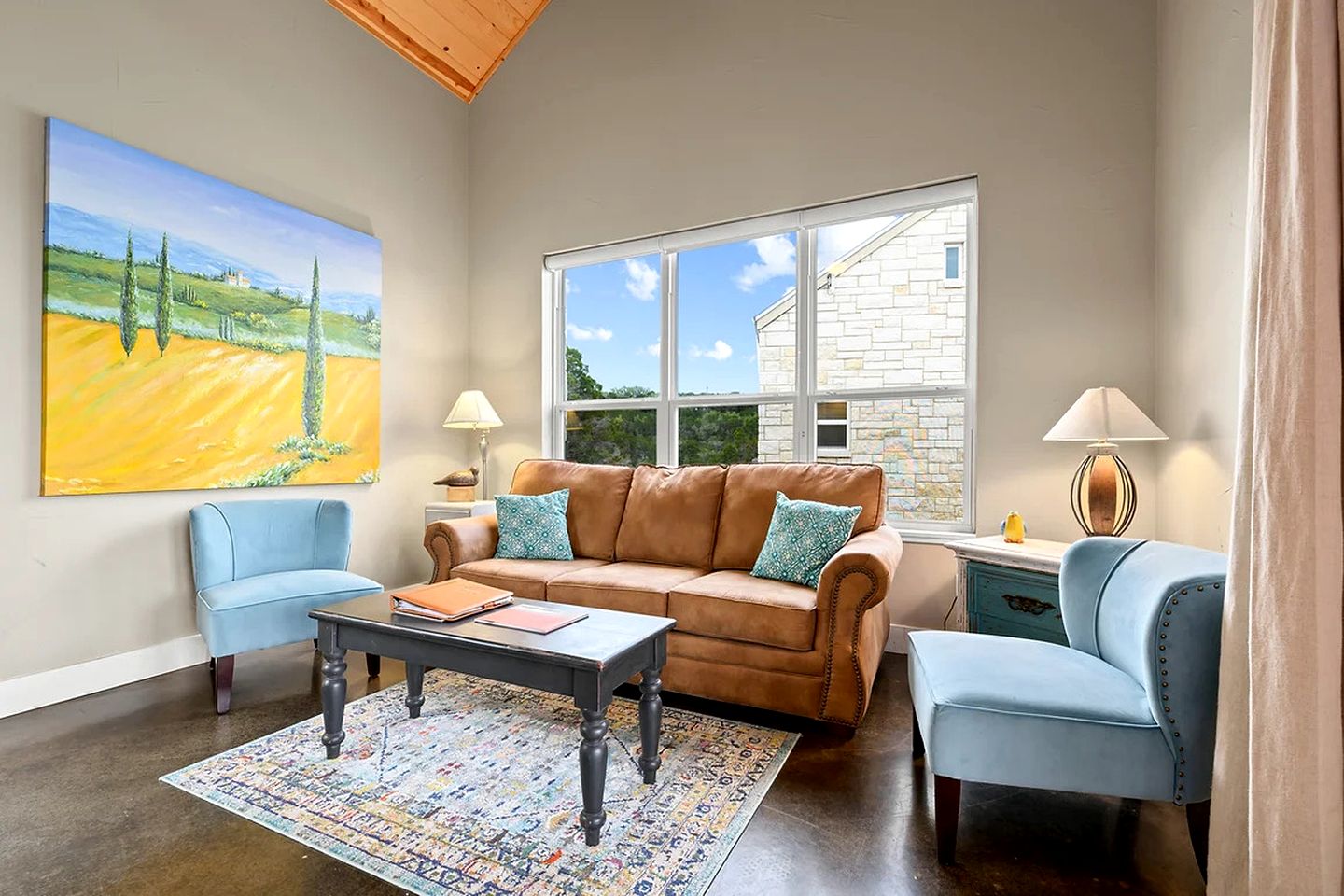 Fantastic Pet-Friendly Cottage with Incredible Views for an Escape to Nature near Austin, Texas