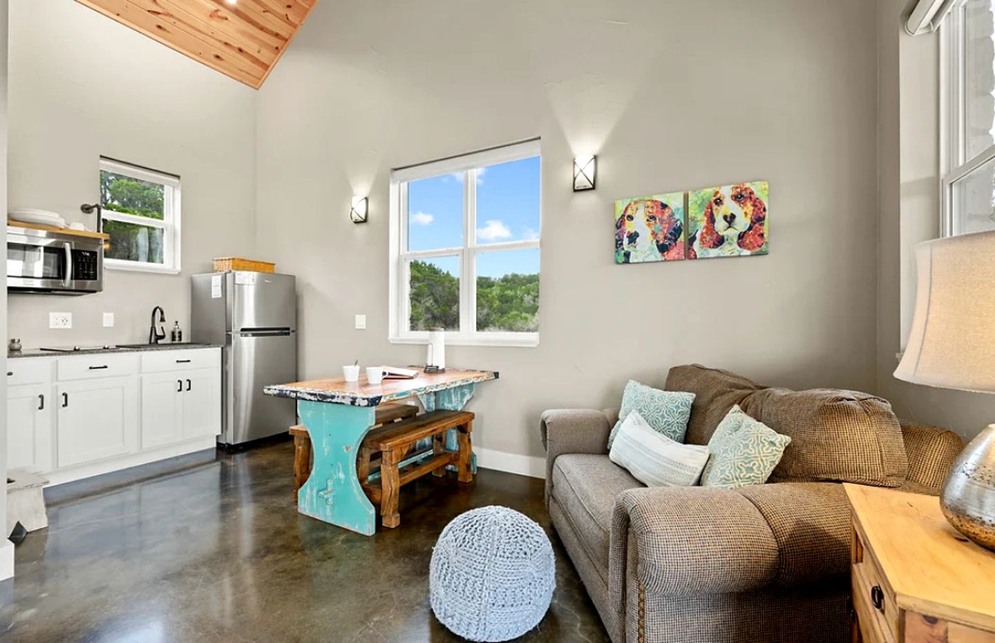 Stunning Cottage with Fantastic Views for a Romantic Escape near Austin, Texas