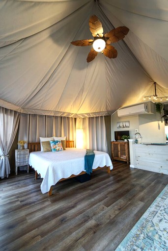 Vacation Rentals (United States of America, --, --)