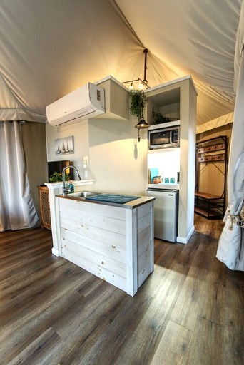 Vacation Rentals (United States of America, --, --)