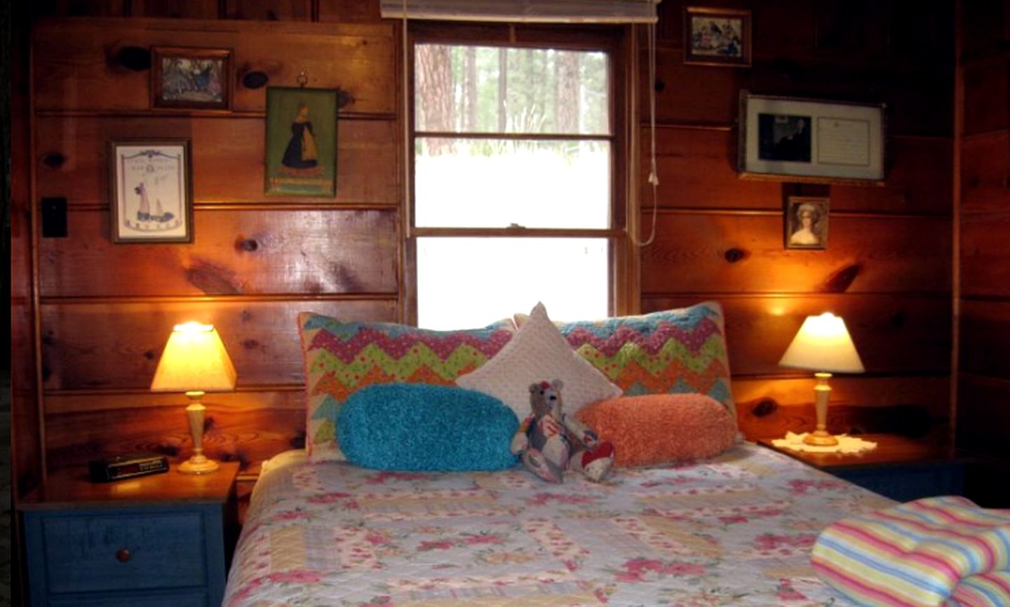 Six-Person Cabin Rental in the Ponderosa Pines of Prescott, Arizona