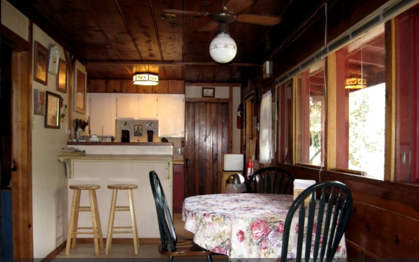 Six-Person Cabin Rental in the Ponderosa Pines of Prescott, Arizona
