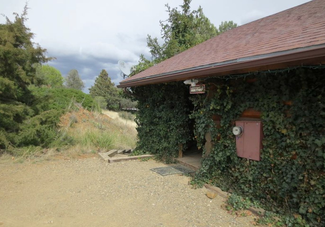 Spacious Family-Friendly Log Cabin Rental for 14 Guests near Prescott, Arizona