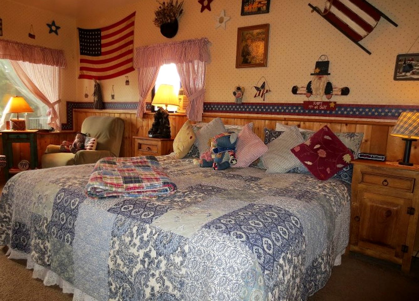 Spacious Family-Friendly Log Cabin Rental for 14 Guests near Prescott, Arizona