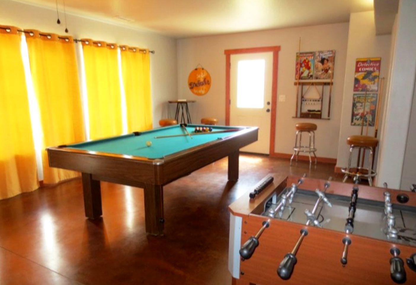 Marvelous Cabin Rental with Hot Tub and Game Room in Prescott, Arizona