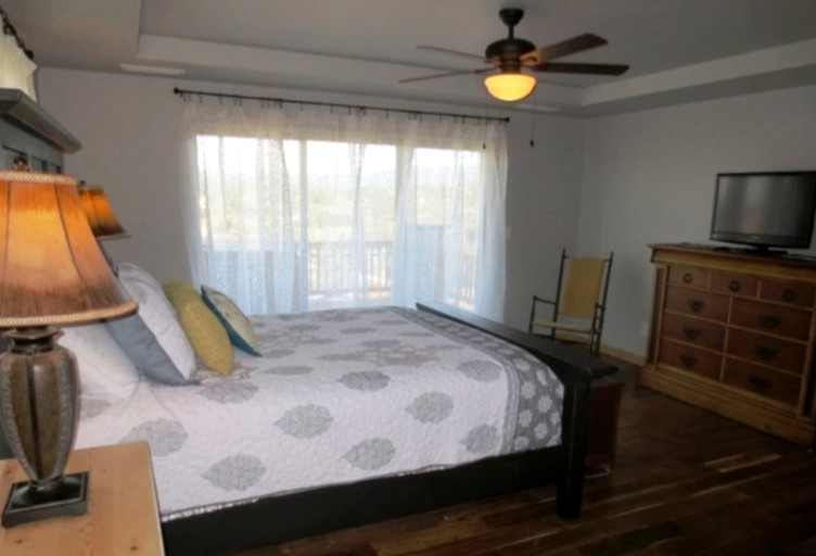 Cabins (Prescott, Arizona, United States)