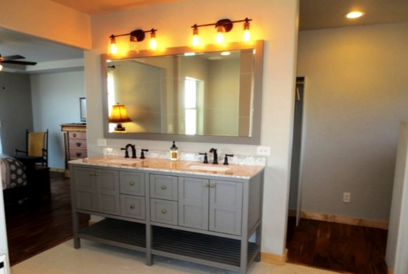 Marvelous Cabin Rental with Hot Tub and Game Room in Prescott, Arizona