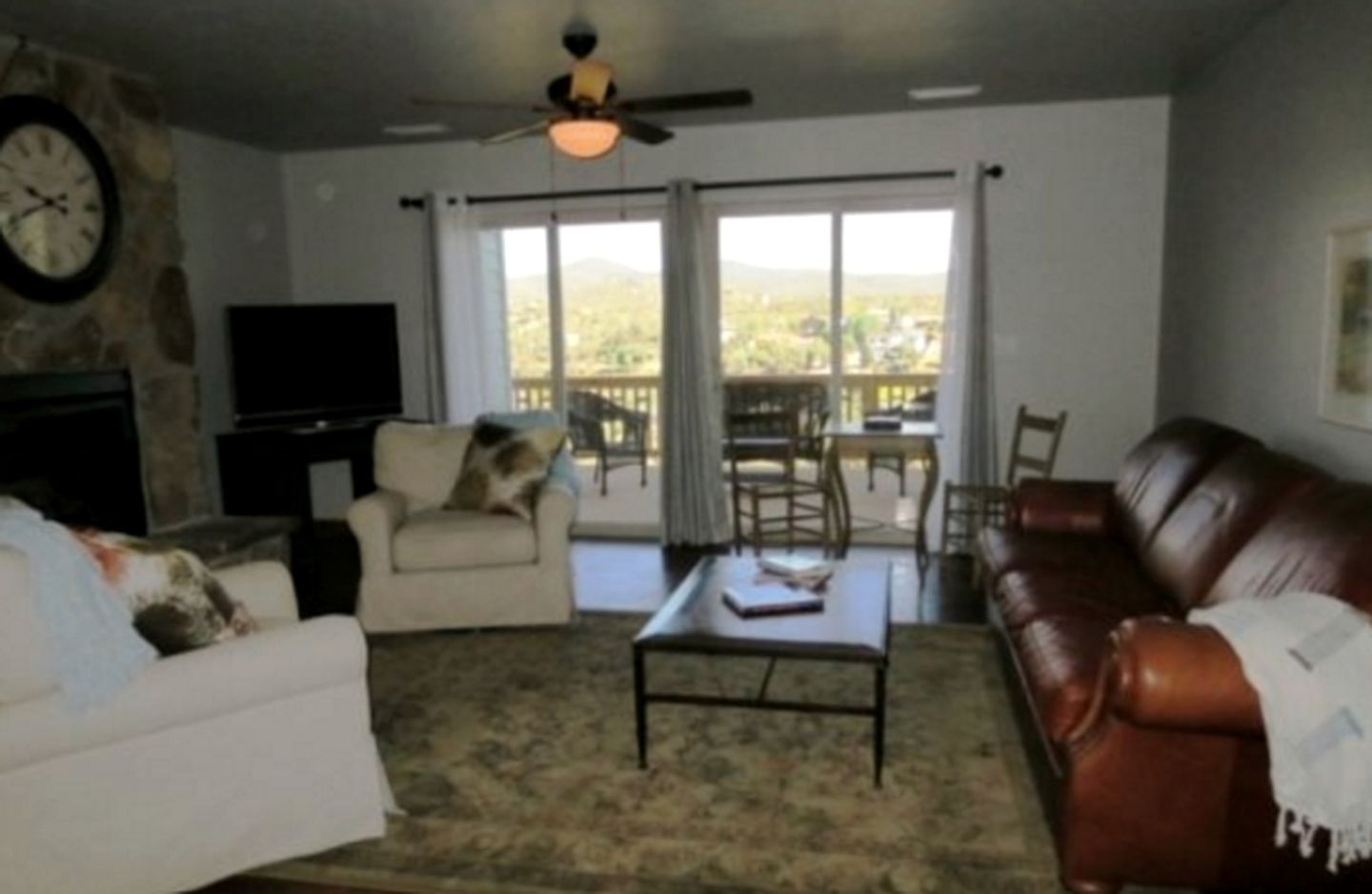 Marvelous Cabin Rental with Hot Tub and Game Room in Prescott, Arizona