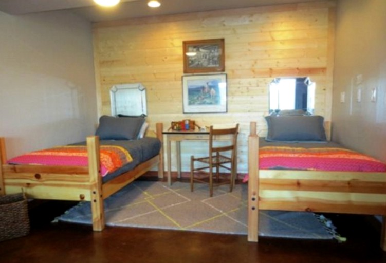 Cabins (Prescott, Arizona, United States)