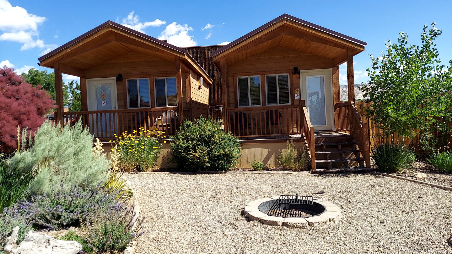 Pretty Cabin with Amazing Views - The Ultimate Glamping Getaway in Escalante, UT