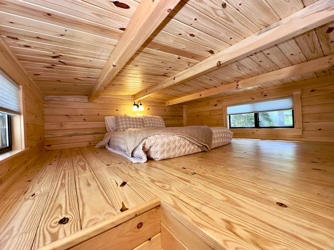 Cabins (United States of America, Steuben, Maine)