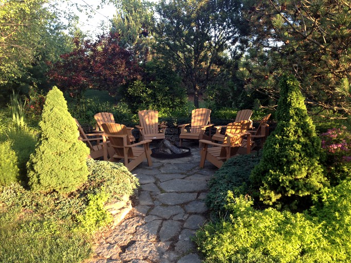 Log Cabins (Blue Mounds, Wisconsin, United States)